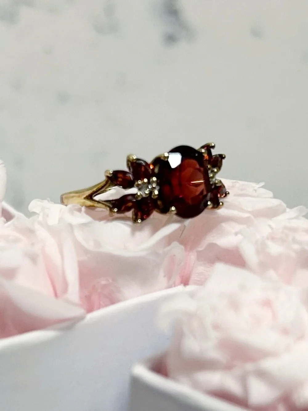 Authentic Vintage 10KT Yellow Gold Garnet and Diamond Ring